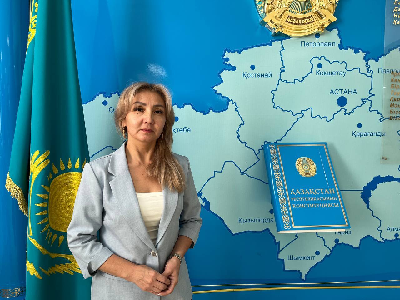 Досымбекова Анар Бекболатовна - директордың тәрбие жұмысы жөніндегі орынбасары